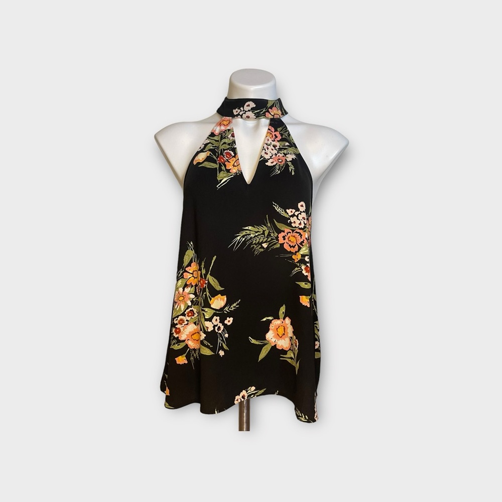 Leith Sleeveless Floral Choker Collar Top
